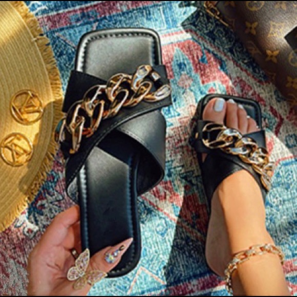 Chain Decor Black Criss Cross Slide Sandals - Picture 2 of 5
